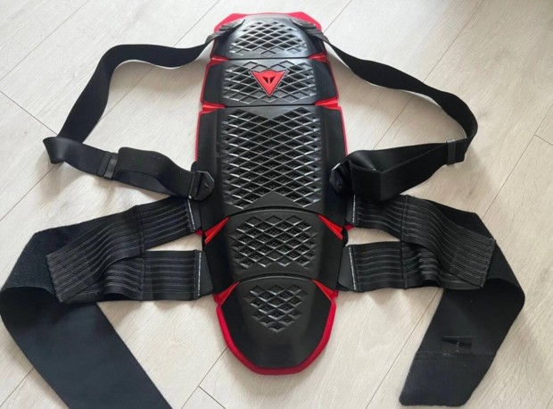 Dainese gerincvédő