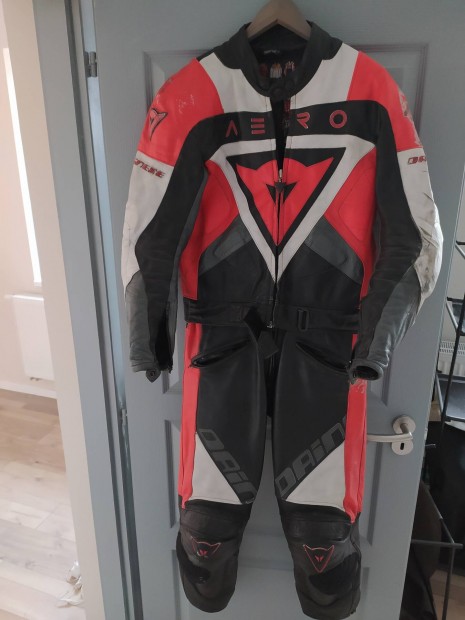 Dainese kétrészes full protektoros motoros bőr ruha