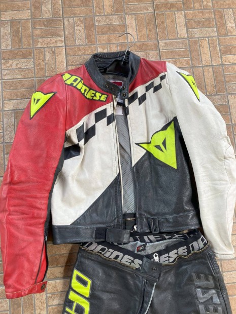 Dainese motoros bőr ruha 50-méretben