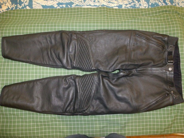 Dainese motoros bőrnadrág, 56-os méret, derék 92cm