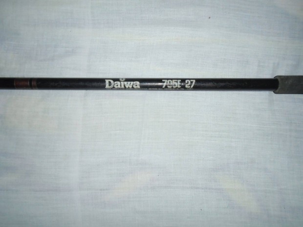 Daiwa 705E-27 horgszbot Korea