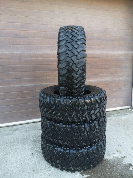 Dakar terepgumi 235/70 r16