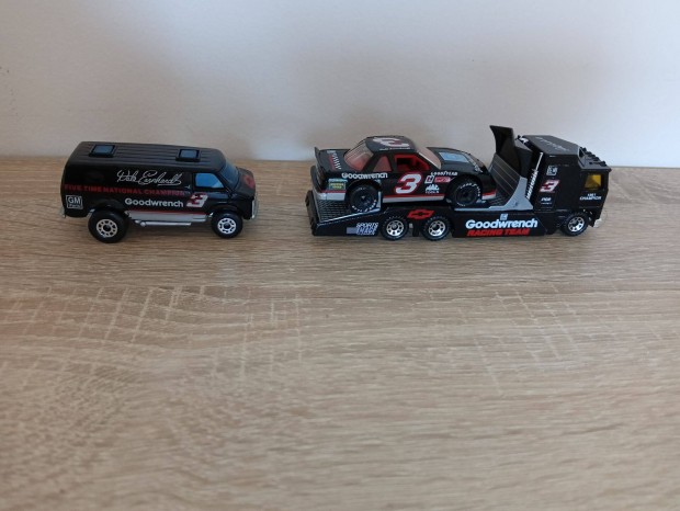 Dale Earnhardt Goodwrench Racing Super Star TEAM Convoy