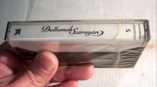 Dallamok Szrnyn 5. (kazetta) 1997 (jogtiszta) j bontatlan