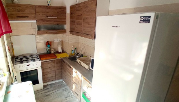 Damjanich lakpark kzelben, 1 emeleti laks, garzzsal elad