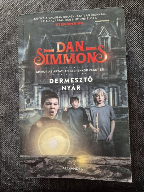 Dan Simmons Dermeszt nyr