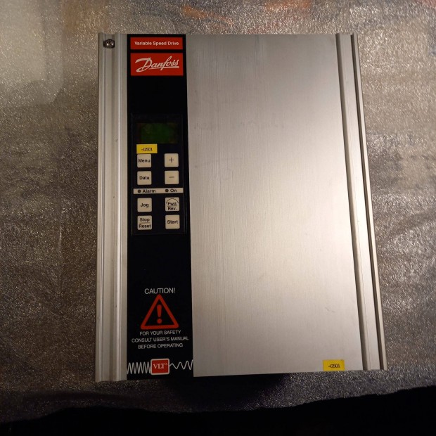 Danfoss VLT 3003 1,5 kw frekvenciavalto elado
