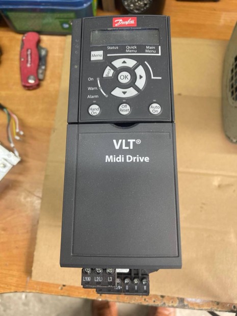 Danfoss VLT MIDI Drive Frekvenciavlt!!