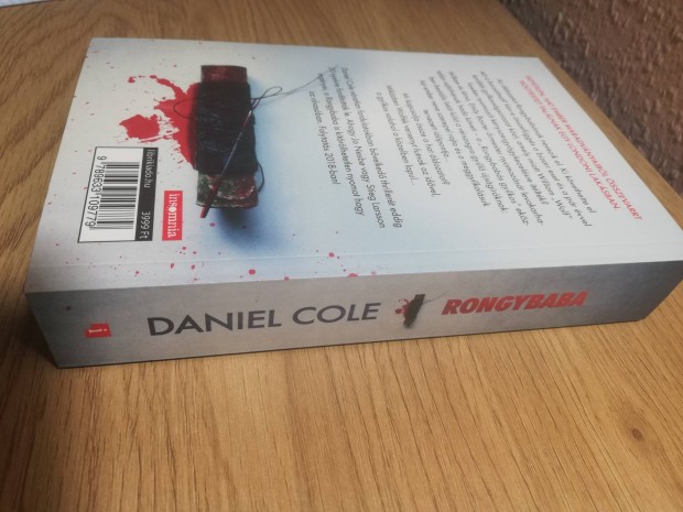 Daniel Cole : Rongybaba 