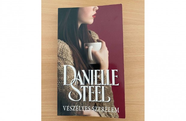 Danielle Steel: Veszlyes szerelem cm knyv