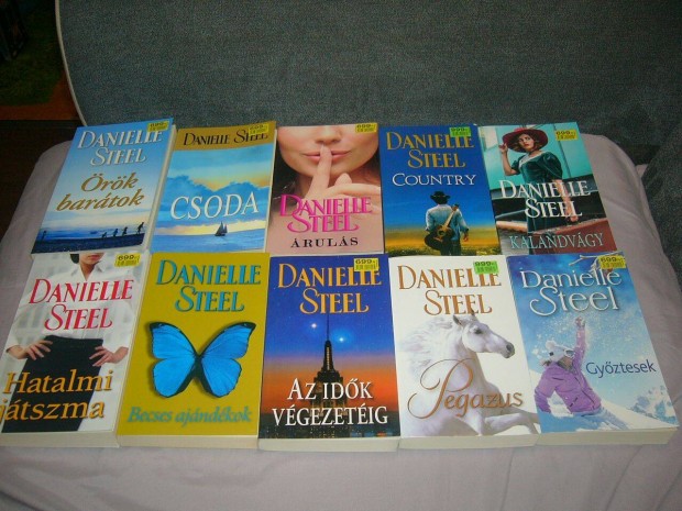 Danielle Steel regnyek 10 db