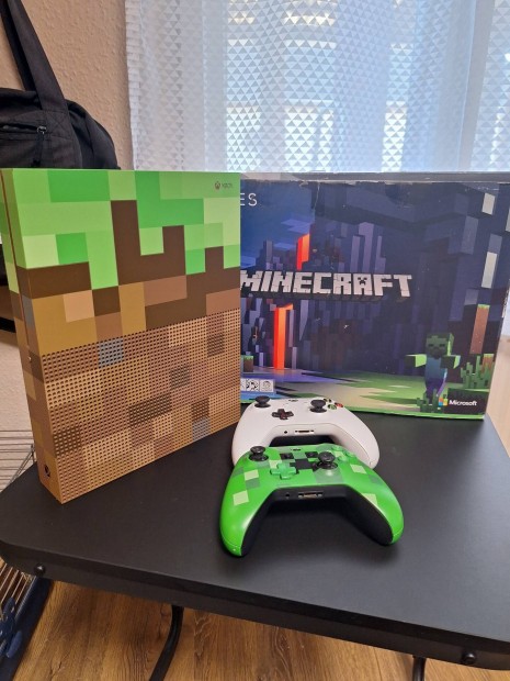 Daninak Limitlt Xbox One S 1TB Minecraft