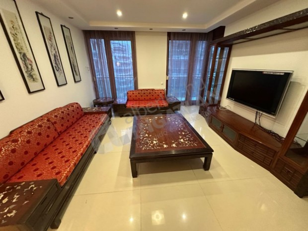 Danubius utc�ban h�rom h�l�szob�s lak�s kiad�