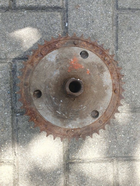 Danuvia 125 hátsó lánckerék veterán motorkerékpár