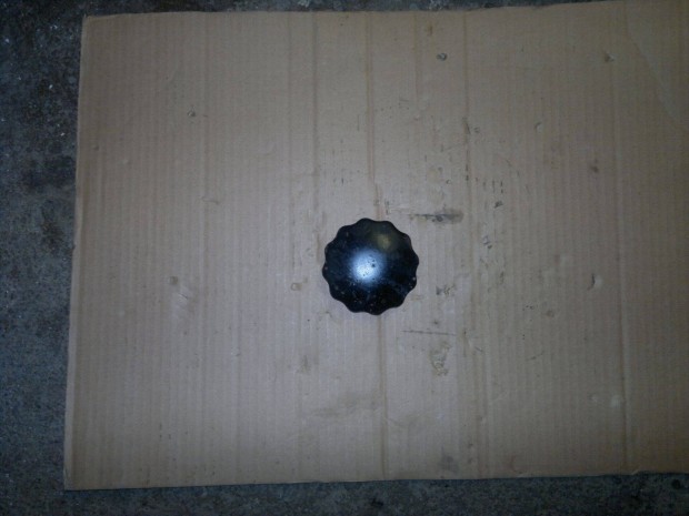 Danuvia 125 �zemanyagtanksapka