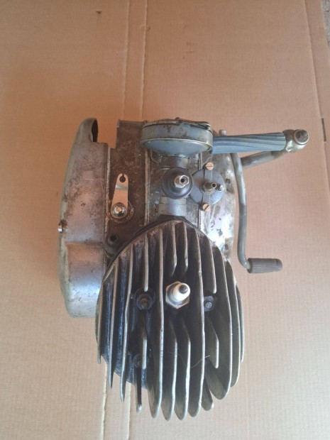 Danuvia motor s egyb alkatrszek