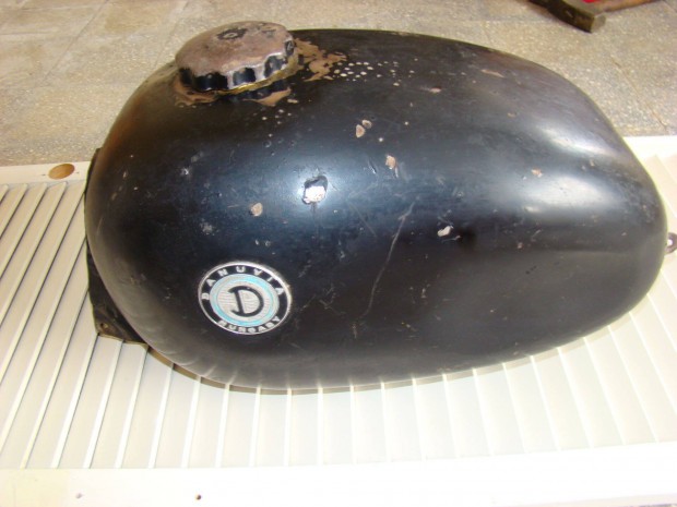 Danuvia motor tank