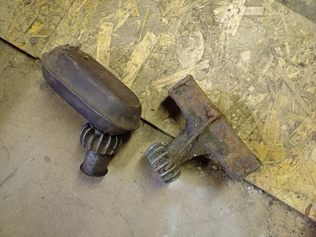 Danuvia motoros kerti g�p kipufog�.