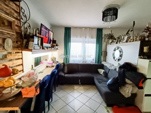 D�nyi elad� 45 nm-es h�z