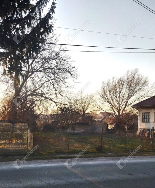 Darn�zselin nagy, belter�leti telek elad�