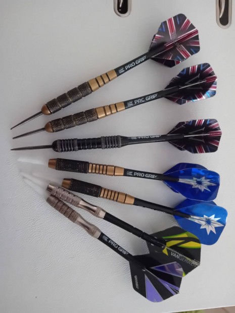 Darts nyilak, toll, kiegesztk