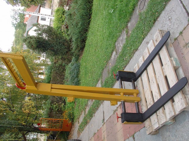 Daruvilla daru villa rakodó raklap emelő villa