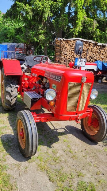 David Brown 880 traktor