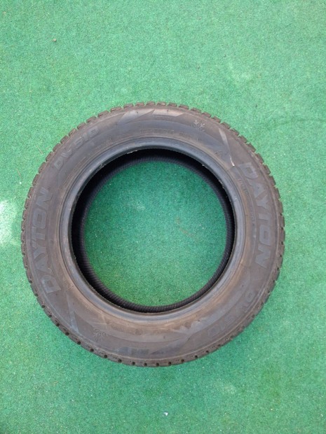 Dayton DW510 185/60 R15 88T (3000 km futott; újszerű állapot; 2db)