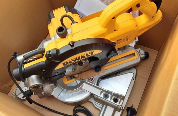 De walt g�r f�r�sz g�rv�g� g�rf�r�sz nagyonsz�p ��lapotban