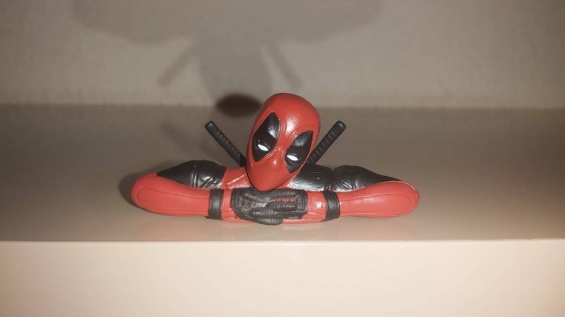 Deadpool minifigura Marvel j szmlval rajongknak