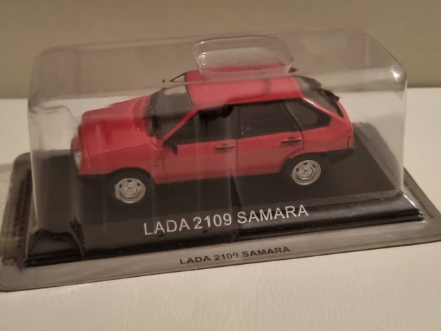 Deagostini 1:43 j bontatlan modell 1/43 Lada Samara 2109