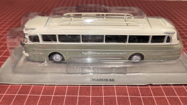 Deagostini Ikarus 66 1:72