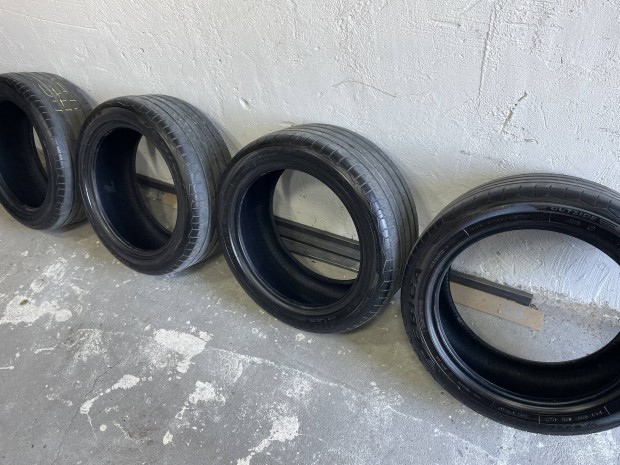 Debica 235/45r17 ny�ri gumi