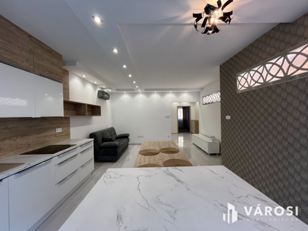 Debrecen Belv�rosi 3 Szoba Nappalis �j Lak�s Kiad�!