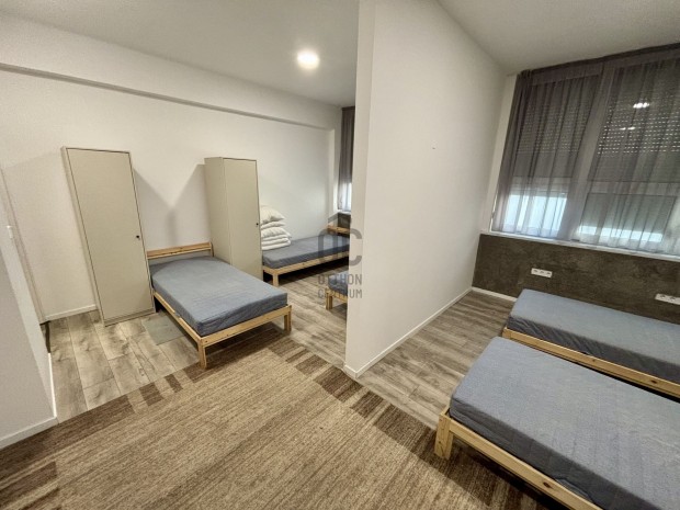 Debrecen Biharikertben kiad� munk�ssz�ll�