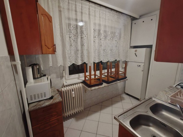 Debrecen Csap� utc�n kiad� lak�s!