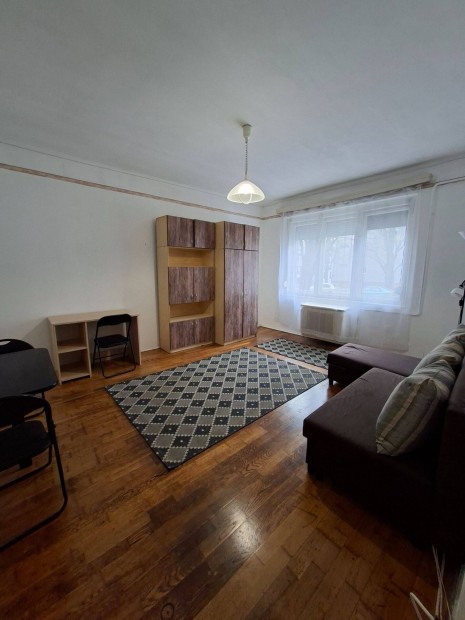 Debrecen Egyetem sug�r�ton lak�s kiad�