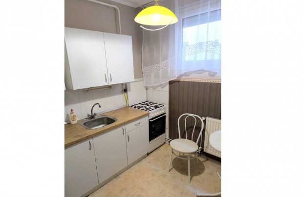 Debrecen Epreskertben 53 m-es, 2 szob�s lak�s elad�!