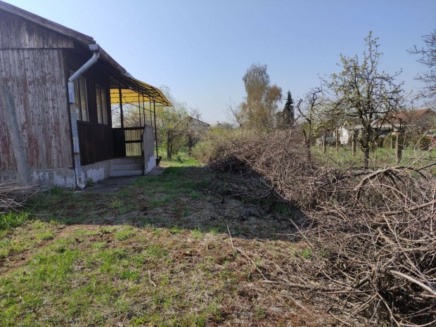 Debrecen Gáspár György kertben telek eladó