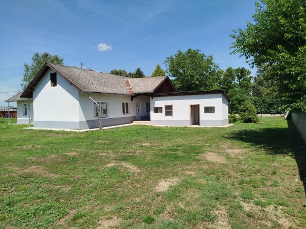 Debrecen Pallag haz elad�.