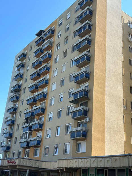 Debrecen Tócóskert 44 m2 felújított panelprogramos lakás Tulajdonostól