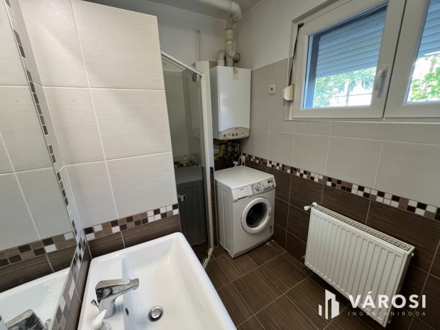 Debrecen, Egyetem melletti j� lak�s j� helyen!