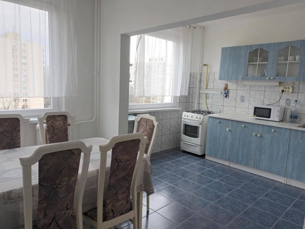 Debrecen, F�redi �t, 3 szoba �tkez�s lak�s elad� 5. em-en