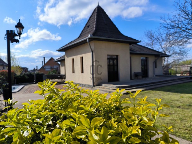 Debrecen, Homokkertben, 2002-es építésű, 4 szobás, FÖLDSZINTES, önálló