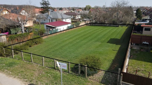 Debrecen, Kard utca 67. szm alatt lakvezeti 827 m2 telek elad