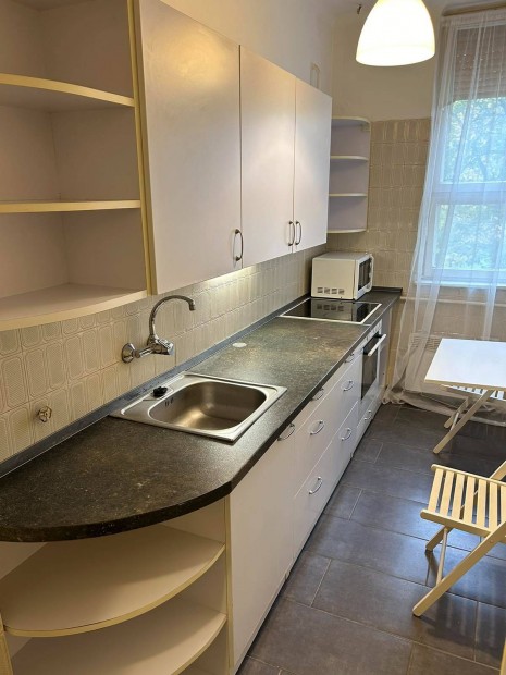 Debrecen, Miksz�th u. 26 lak�s kiad�