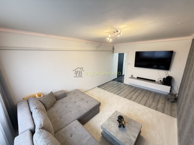 Debrecen - Belv�ros - Lak�s - Elad�