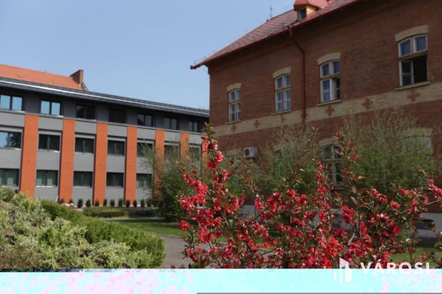 Debrecen legszebb, legjobb, irodakomplexum�ban kiad� irod�k!