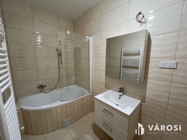 Debrecen mellett, 3 szoba nappalis kulcsrak�sz h�z!