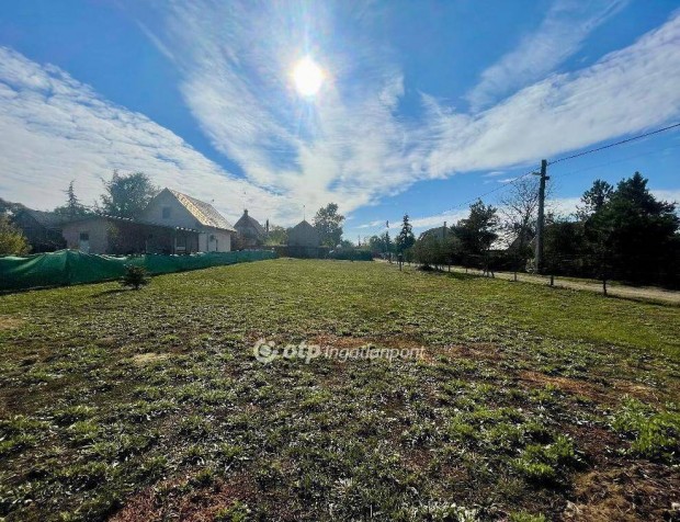 Debreceni 962 nm-es telek elad� #5151107